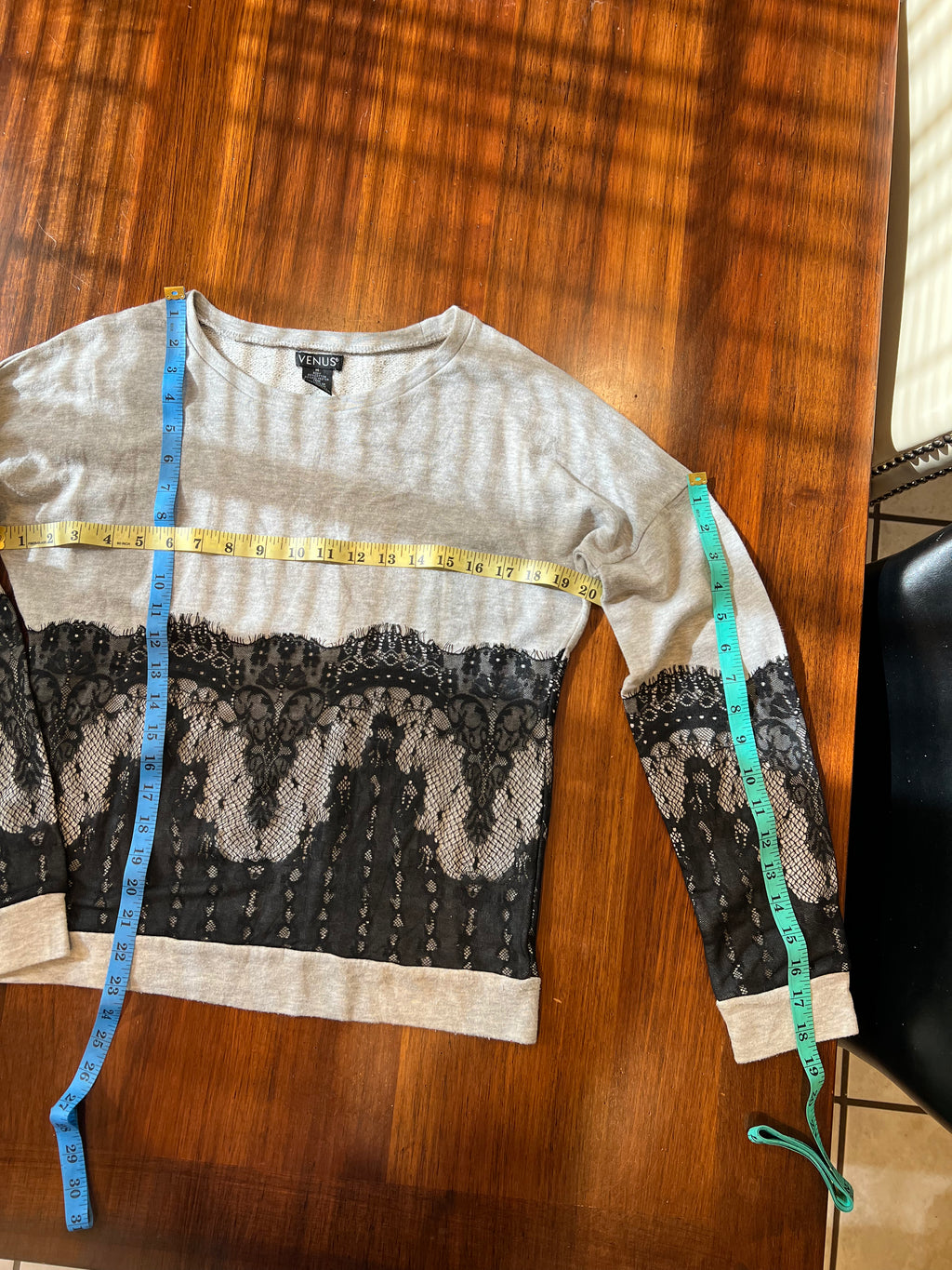 Venus sweatshirt