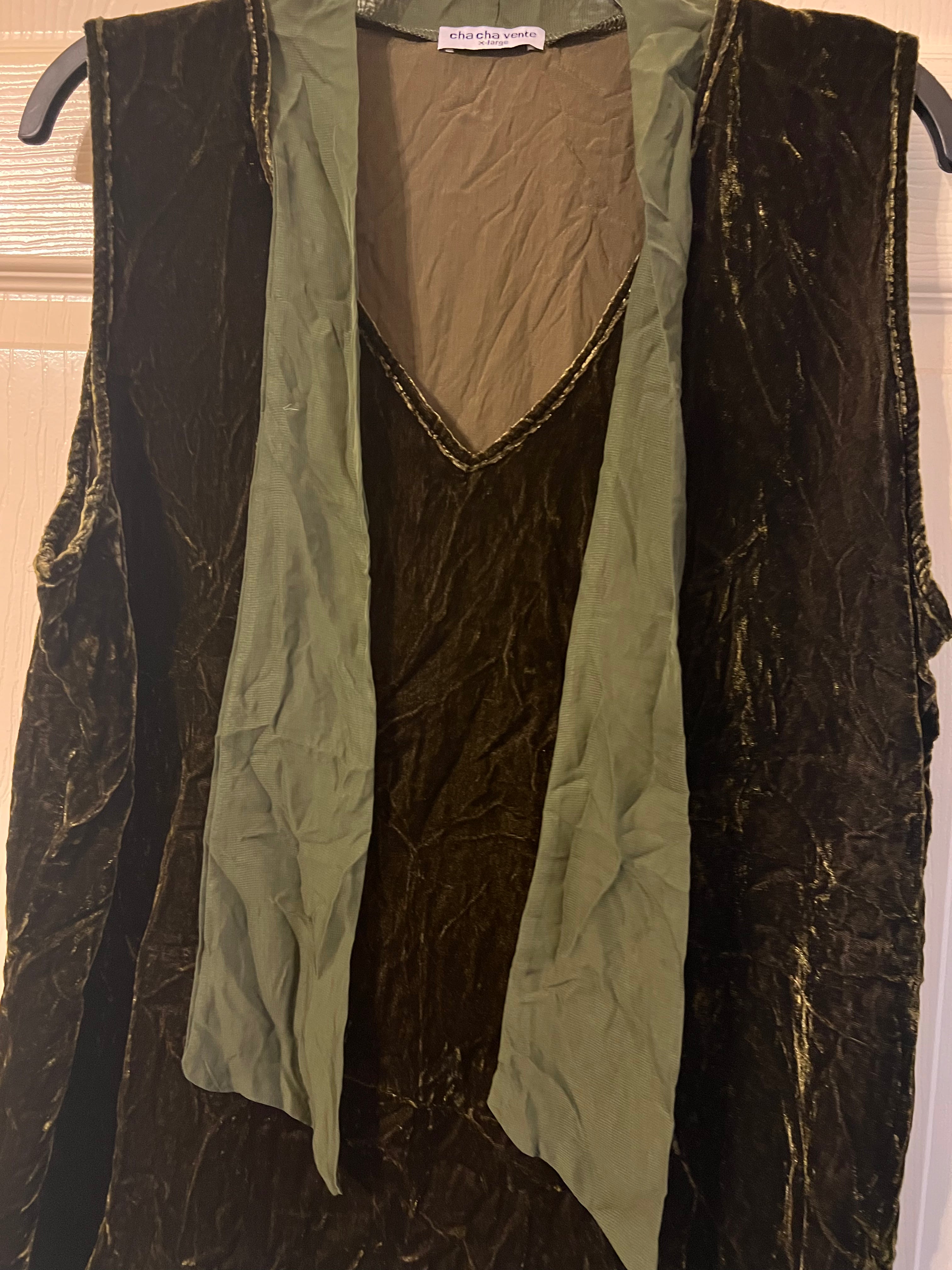 Cha Cha Vente tank top