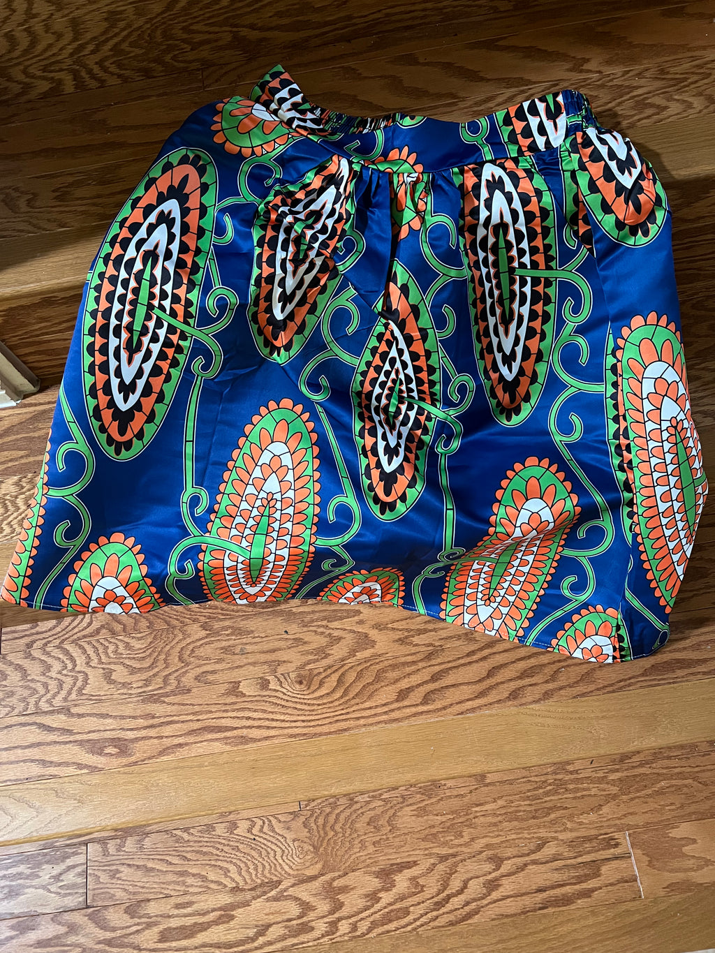 Afibi brand bold and colorful print skirt