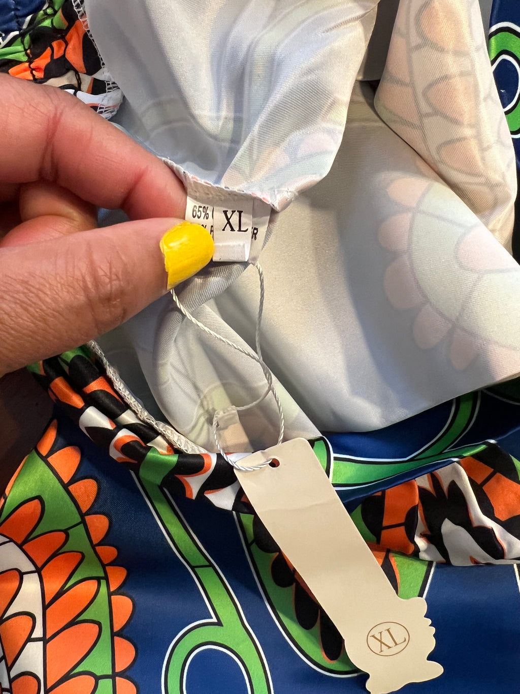 Afibi brand bold and colorful print skirt