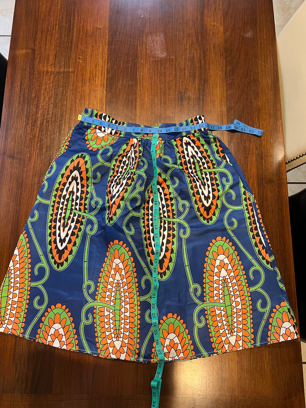 Afibi brand bold and colorful print skirt