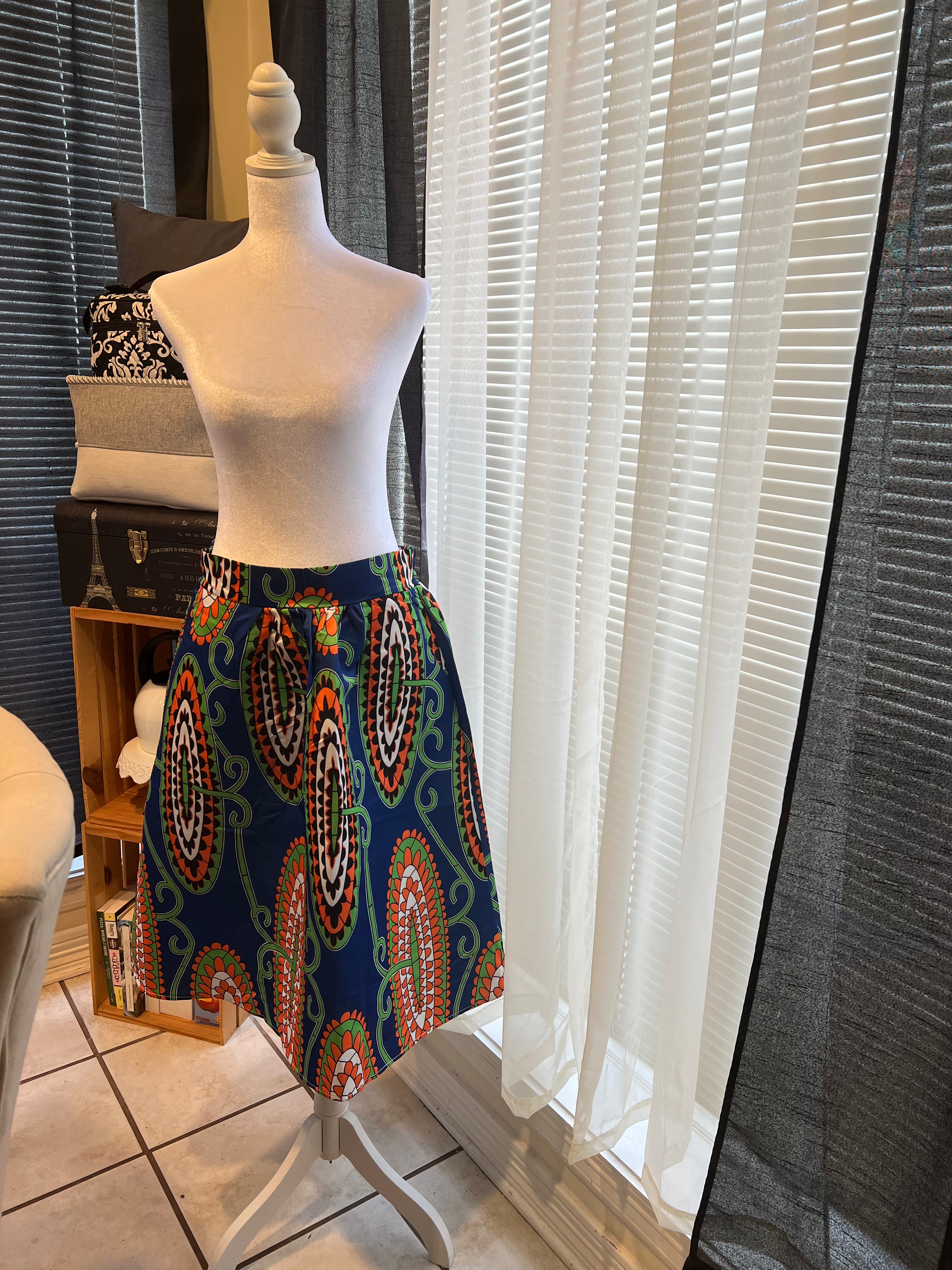 Afibi brand bold and colorful print skirt